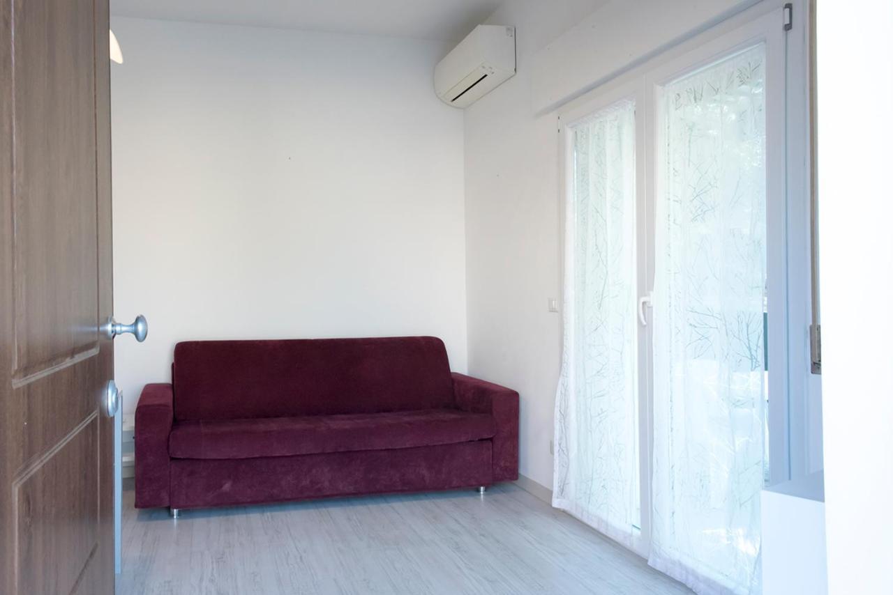 S027 - Sirolo, Nuovo Trilocale Con Terrazzo In Centro Apartman Kültér fotó
