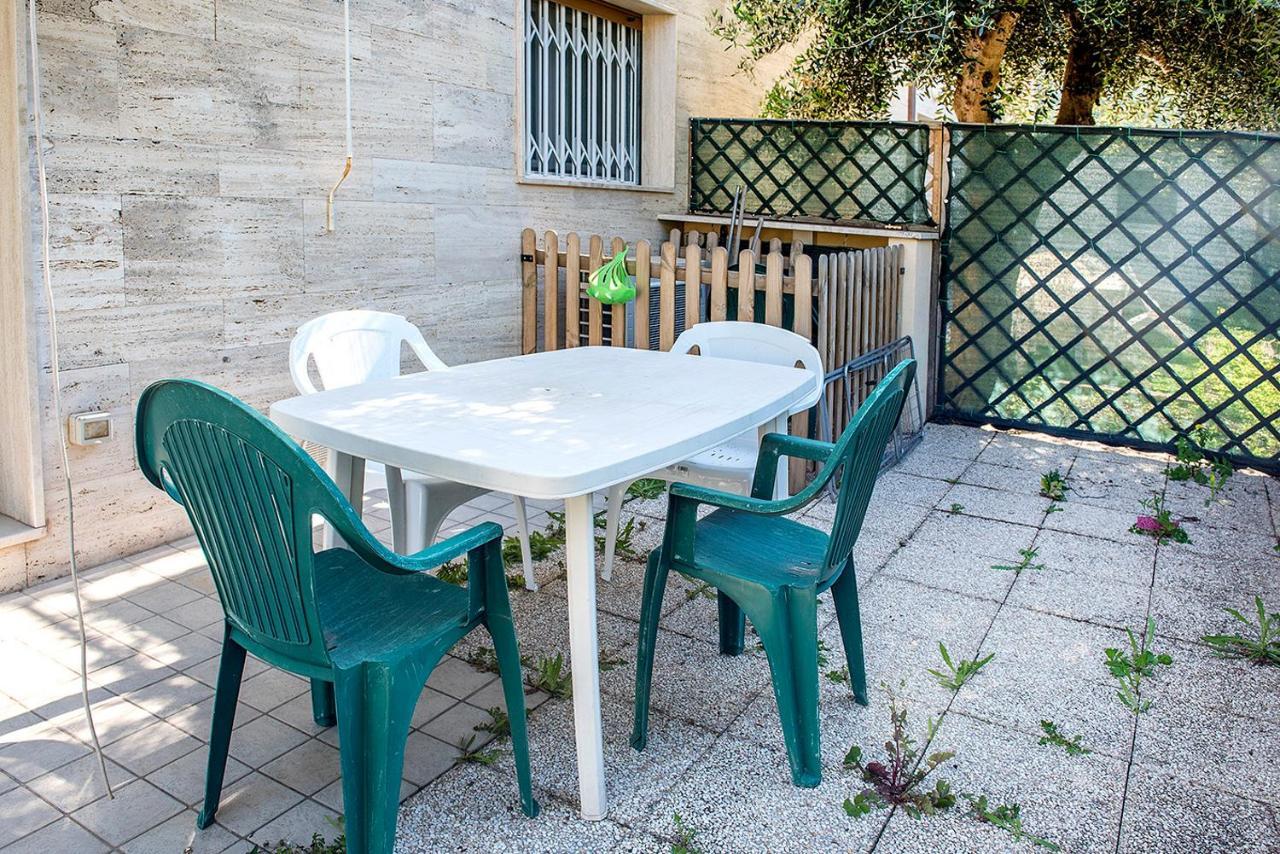 S027 - Sirolo, Nuovo Trilocale Con Terrazzo In Centro Apartman Kültér fotó