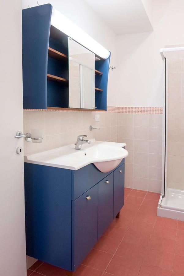 S027 - Sirolo, Nuovo Trilocale Con Terrazzo In Centro Apartman Kültér fotó